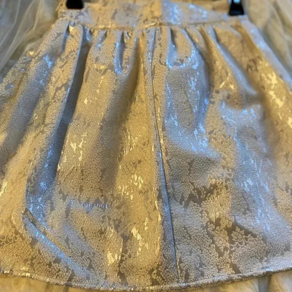 Copper Key Big Girls Size XS skirt Cream White shade with Silvery accents